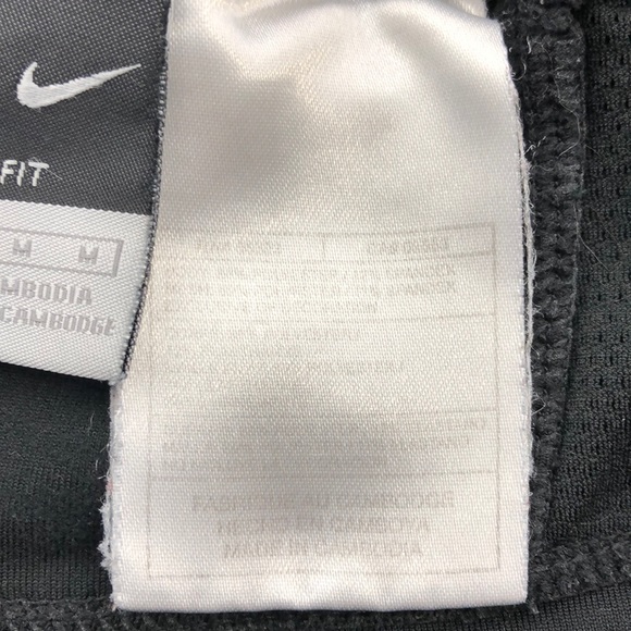 Nike Black Cropped Leggings / Athletic Pants - Picture 5 of 6